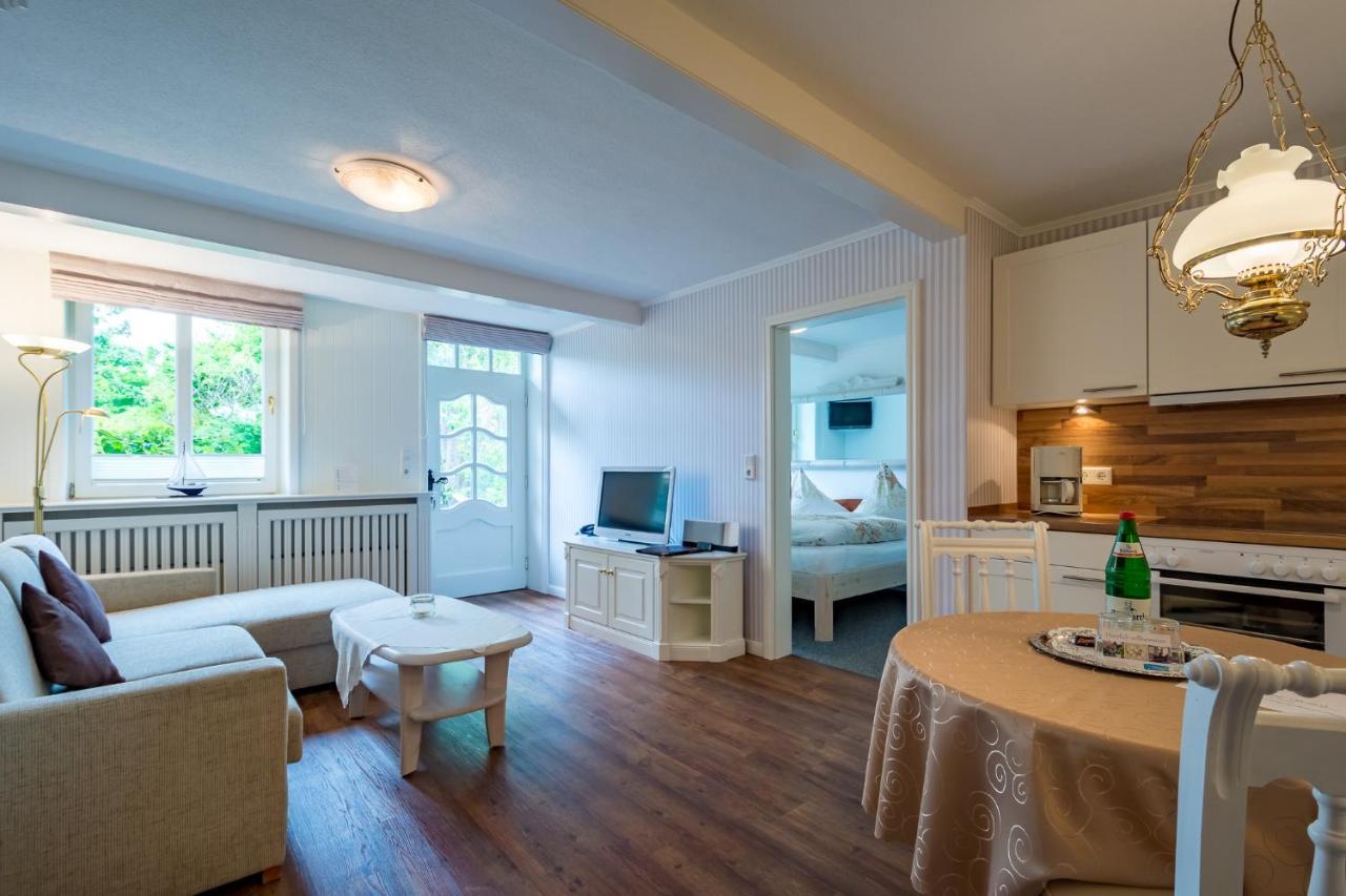 Inselhotel Arfsten Wyk auf Föhr Dış mekan fotoğraf